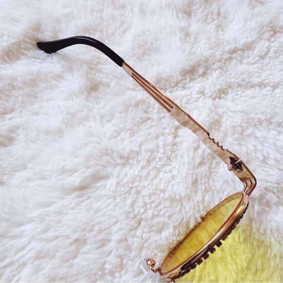 Kate Clear Yellow Round Sunglasses - Picture 9 of 14